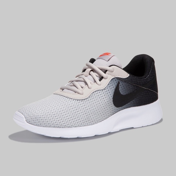 men's shoe nike tanjun